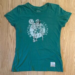 Boston Celtics Women’s Vintage Short-Sleeved Green T-Shirt, Size Large